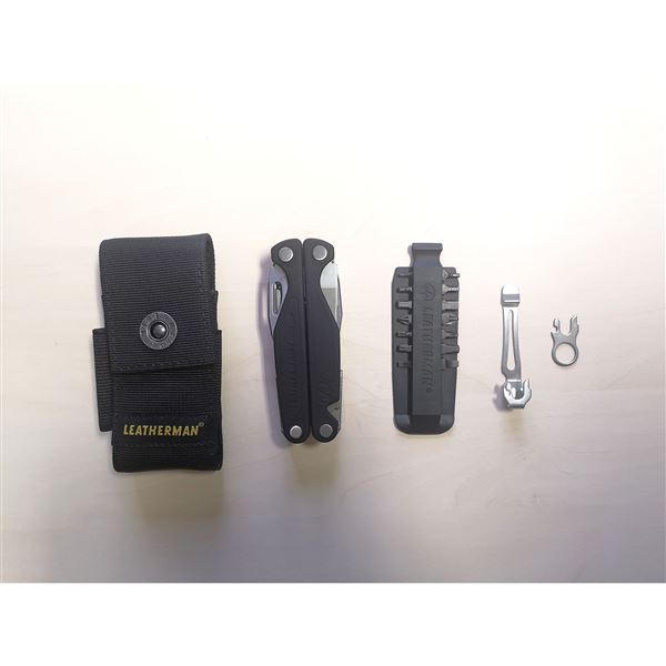 Multitool Leatherman Charge Plus