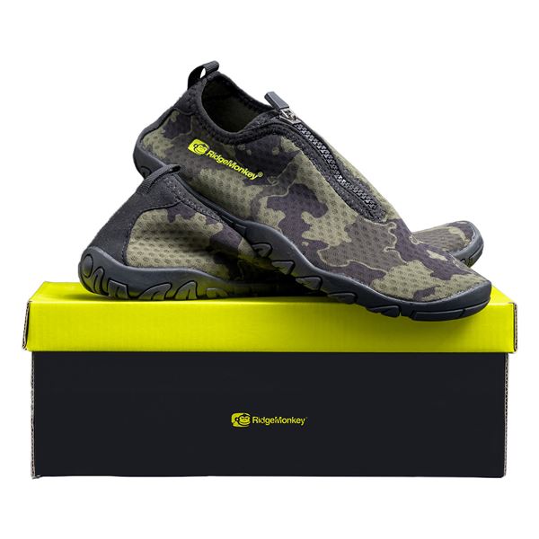 APEarel Dropback Aqua Shoes Camo Size UK9 (EU43)