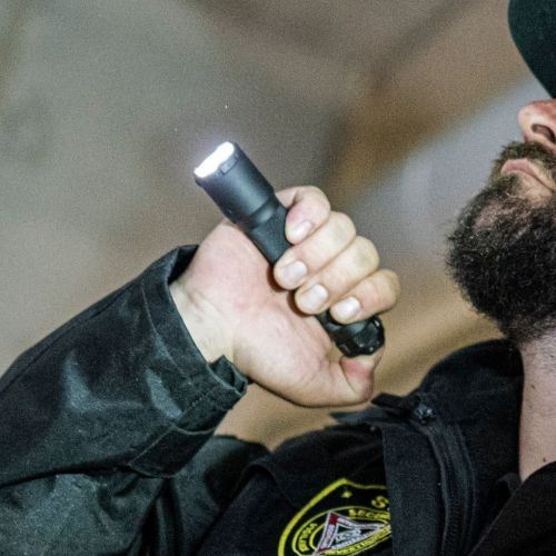 Taktická svítilna Ledlenser TAC6R + chytré příslušenství